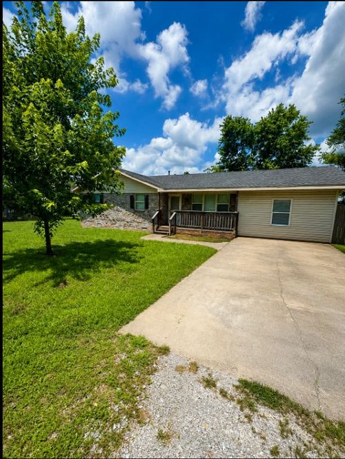 300 Huntington St Sw, Gravette, AR, 72736-9716 | Card Image