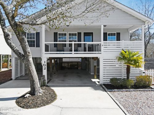102 Ne 21st St, Oak Island, NC, 28465-6209 | Card Image