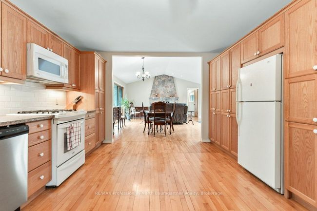 1080 Queens Line Rd, House other with 3 bedrooms, 1 bathrooms and 6 parking in Minden Hills ON | Image 18