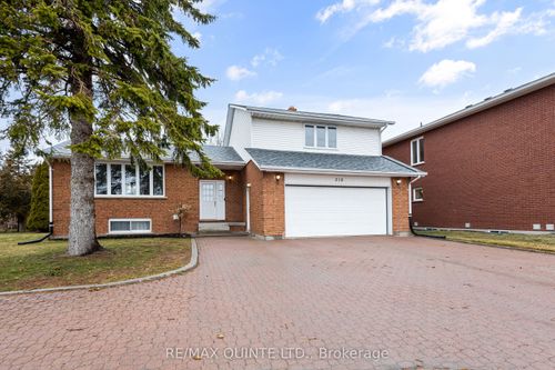 310 Bridge St W, Belleville, ON, K8N4Z2 | Card Image