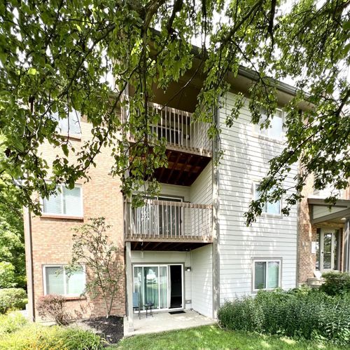 8887 Eagleview Dr, West Chester, OH, 45069 | Card Image