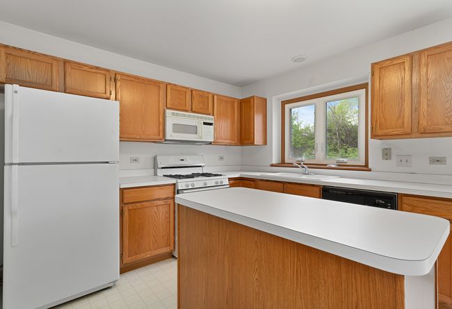 118 Matthias Ct, House other with 4 bedrooms, 3 bathrooms and 2 parking in North Aurora IL | Image 11