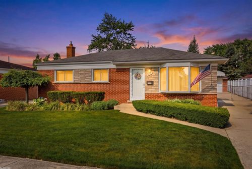 27429 Marilyn Drive, Warren, MI, 48093 | Card Image