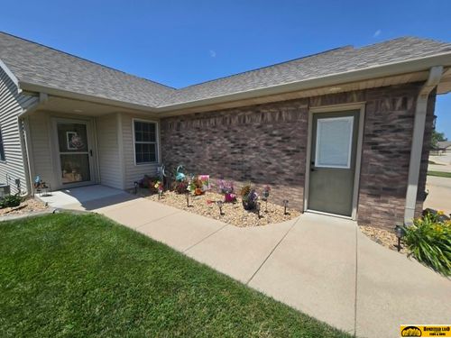 613 Spring View Cir, Beatrice, NE, 68310-4342 | Card Image