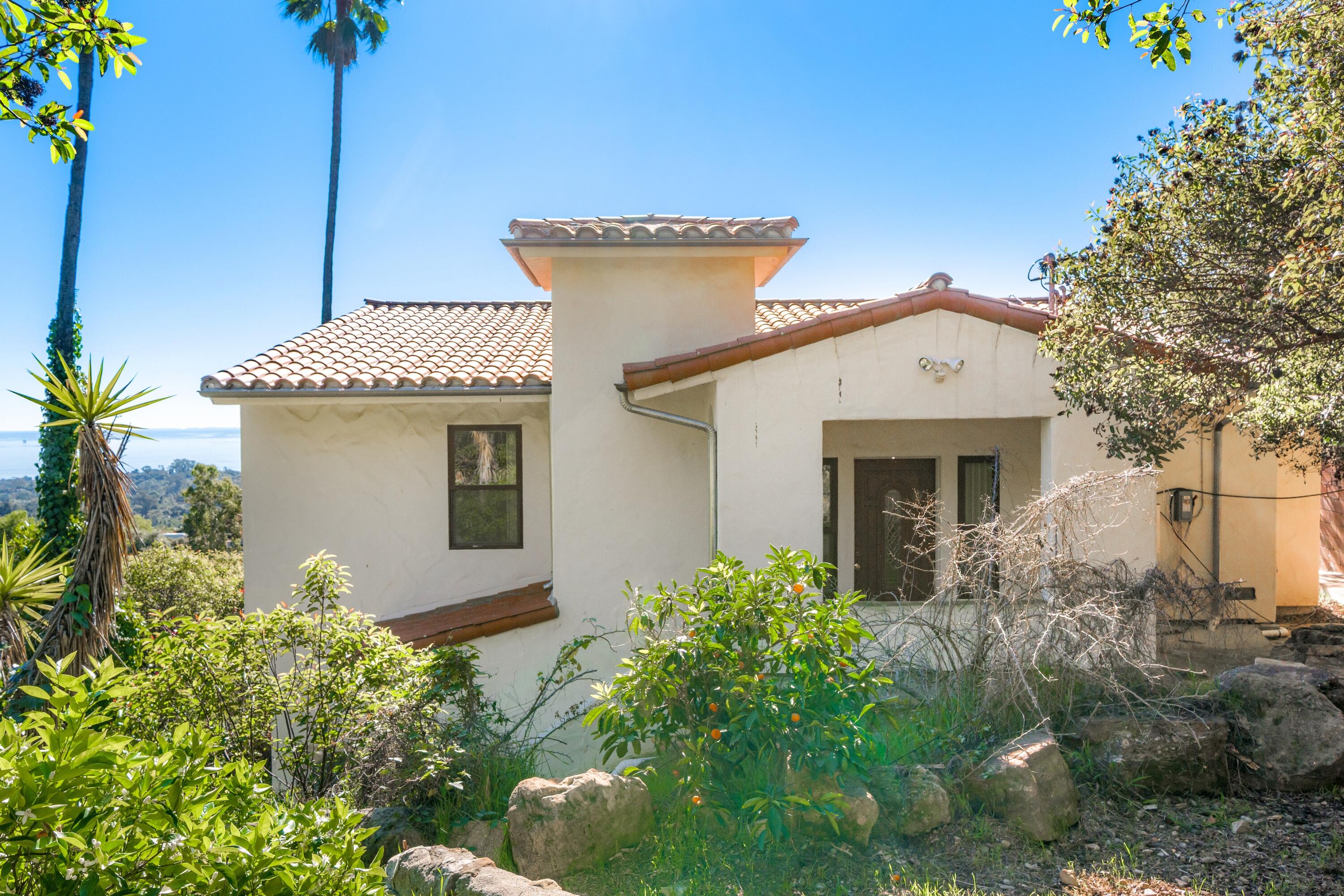 Residential in SANTA BARBARA 3