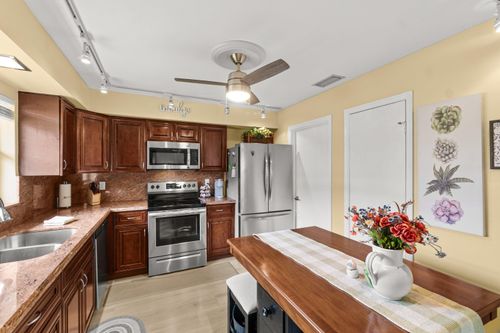 a-9885 Clusia Tree Dr, Boynton Beach, FL, 33436-1267 | Card Image