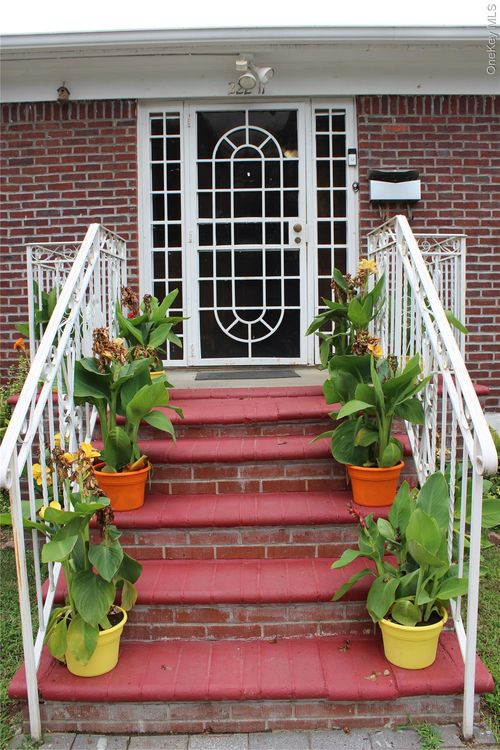 22211 100th Rd, Queens Village, NY, 11429-1643 | Card Image