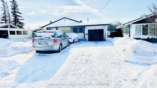 35 Siebert Ave, Kitchener, ON, N2C2A5 | Card Image