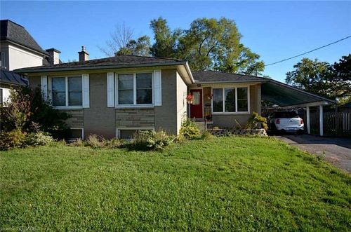 469 Scarsdale Cres, Oakville, ON, L6L3W8 | Card Image