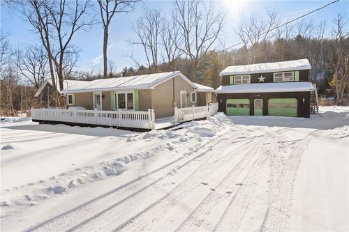 8823 Eelpot Rd, Naples, NY, 14512 | Card Image