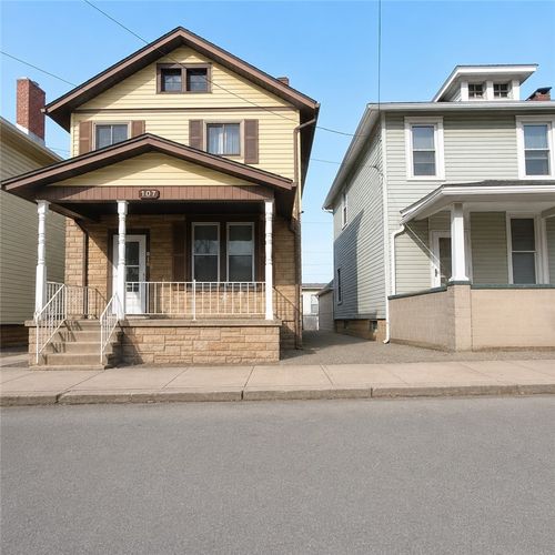 107 E 1st Ave, Tarentum, PA, 15084-1701 | Card Image