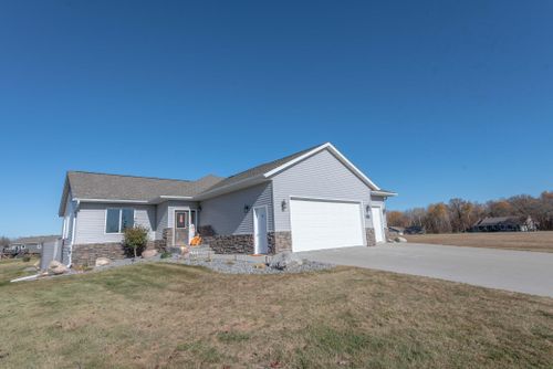 1958 Middle Creek Road, Detroit Lakes, MN, 56501 | Card Image