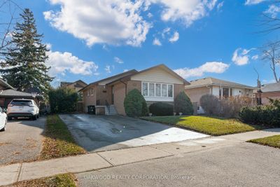 17 Learmont Dr, House other with 3 bedrooms, 2 bathrooms and 3 parking in Etobicoke ON | Image 3