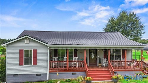 1952 Nixon Chapel Rd, Albertville, AL, 35950-3306 | Card Image