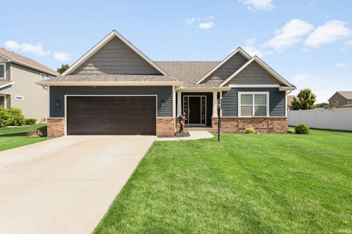 1604 Cobble Hills Dr, Osceola, IN, 46561-1303 | Card Image