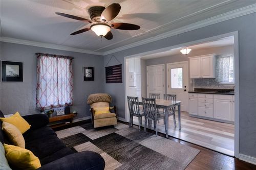 2354 Waynoka St, Waynoka, OK, 73860-1368 | Card Image