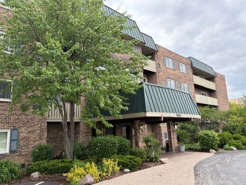 apt-416-700 Perrie Dr, Elk Grove Village, IL, 60007-1863 | Card Image