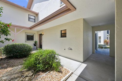 1743-b-1743 Lake Pl, VENICE, FL, 34293-1912 | Card Image