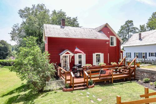 28 Spring St, Hinsdale, NH, 03451-2116 | Card Image