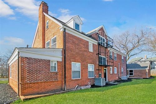 10 Codington Pl, Somerville, NJ, 08876-2408 | Card Image