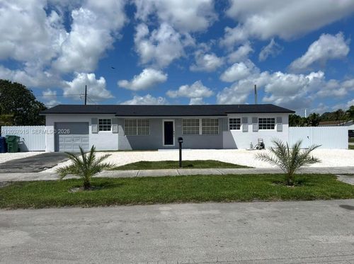 2765 Nw 212th St, Miami Gardens, FL, 33056-1129 | Card Image