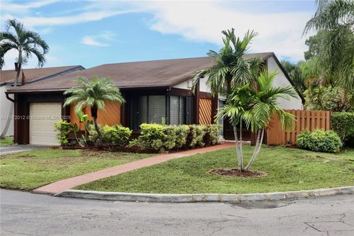 9730 Sw 148th Ave, Miami, FL, 33196-1626 | Card Image