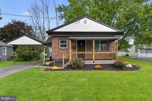 617 E Lehman St, LEBANON, PA, 17046-4040 | Card Image