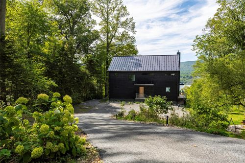 529 Route 9d, Garrison, NY, 10524-3049 | Card Image