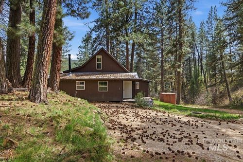 6 Rattlesnake Rd, Boise, ID, 83716-3102 | Card Image