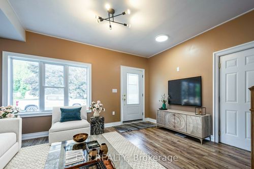 59 Kent St, Campbellford, ON, K0L1L0 | Card Image