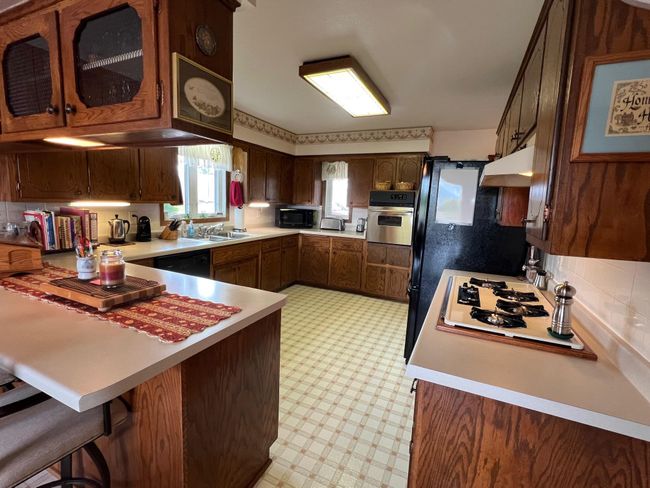 Kitchen | Image 27