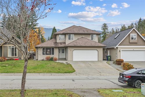 5575 Woodland Cres E, Port Alberni, BC, V9Y8E6 | Card Image