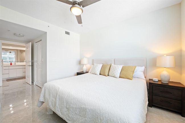 APT-1908 - 347 New River Dr, Condo with 2 bedrooms, 2 bathrooms and null parking in Fort Lauderdale FL | Image 17