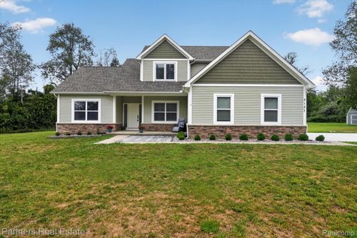 5127 Clyde Rd, Howell, MI, 48855-6705 | Card Image