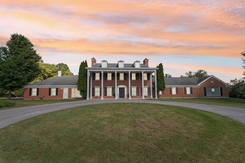 60 Ridge Rd, Barrington, IL, 60010-2604 | Card Image