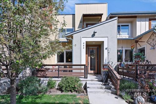 443 E Danika Ln, Garden City, ID, 83714-2039 | Card Image