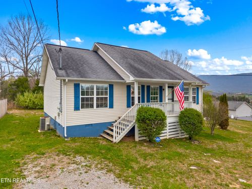 202 Sandy Cir, La Follette, TN, 37766-5446 | Card Image