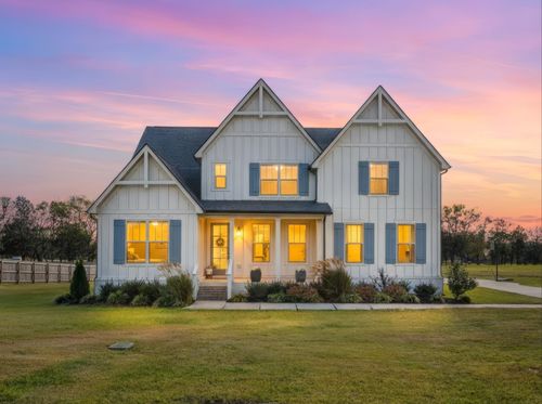 2070 Hamilton Chambers Rd, Lebanon, TN, 37087-7331 | Card Image