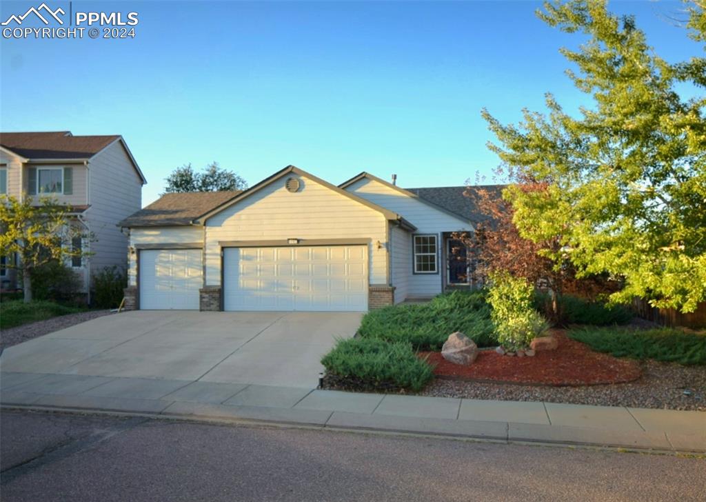 Creekfront Dr, Fountain, CO 80817