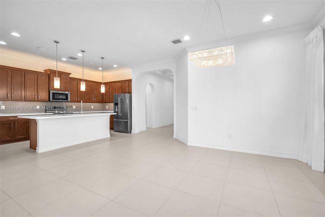 1291 Sw 113 Th Way, House other with 3 bedrooms, 3 bathrooms and null parking in Pembroke Pines FL | Image 11