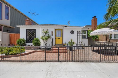125 Siena Dr, Long Beach, CA, 90803-3923 | Card Image