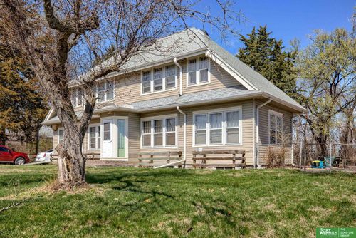 2322 Read St, Omaha, NE, 68112-3300 | Card Image