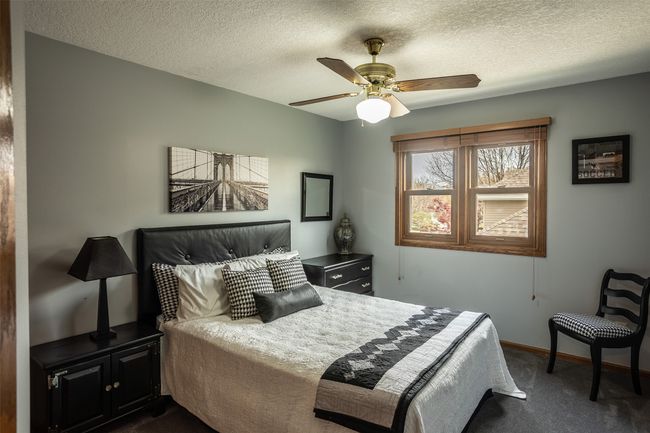 7508 Hickory Ln, Home with 5 bedrooms, 4 bathrooms and null parking in Urbandale IA | Image 16