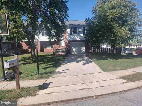 28 Town Cir, ABBOTTSTOWN, PA, 17301-9765 | Card Image