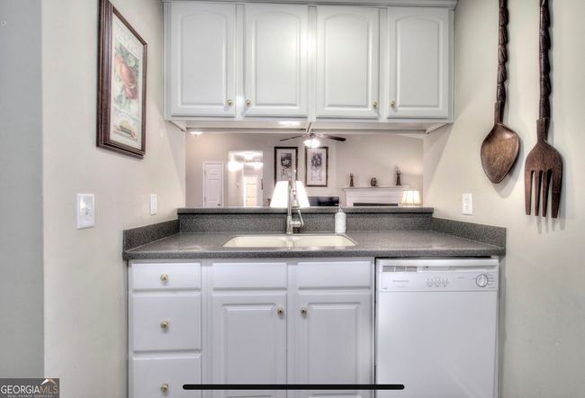 201 Brookstone Dr Sw, House other with 3 bedrooms, 2 bathrooms and 2 parking in Calhoun GA | Image 19