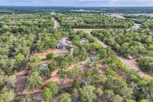 200 Woodlands Dr, Bastrop, TX, 78602-3180 | Card Image