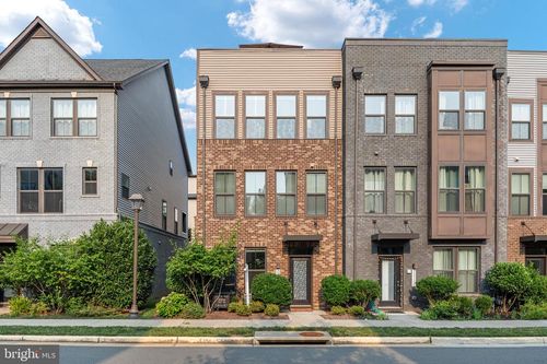 22318 Tees Ter, ASHBURN, VA, 20148-7382 | Card Image