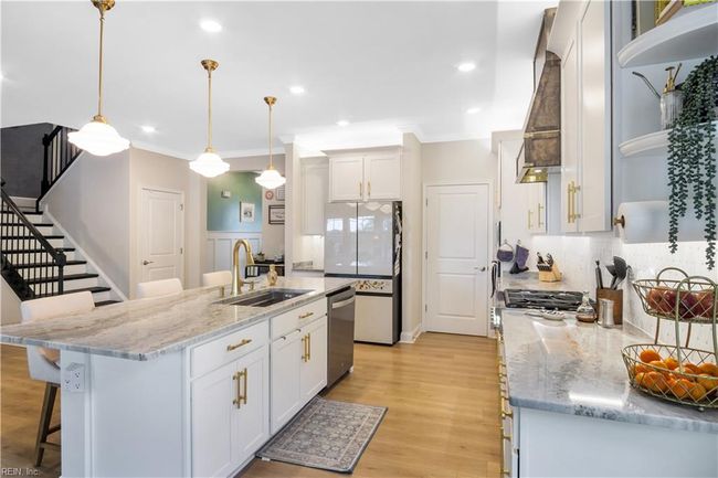All custom premium chef's kitchen | Image 8