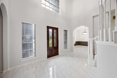 15 Finetta Ln, Alvin, TX, 77511-9252 | Card Image