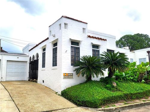 7 Palm Terrace Street, New Orleans, LA, 70115 | Card Image